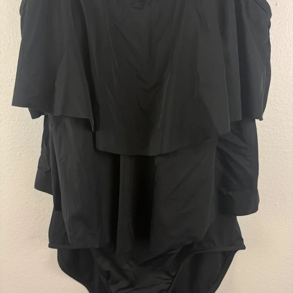 Rose Marie Reid One Piece Swimsuit Womens 16 Black Ruffle Tiered RM6Z410